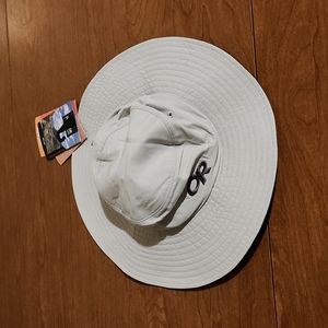 NWT** Kids Outdoor Research Sun Hat